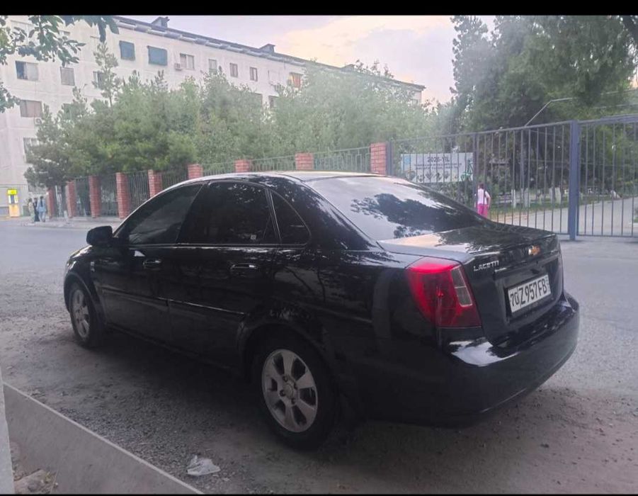 Jentra qora 2023