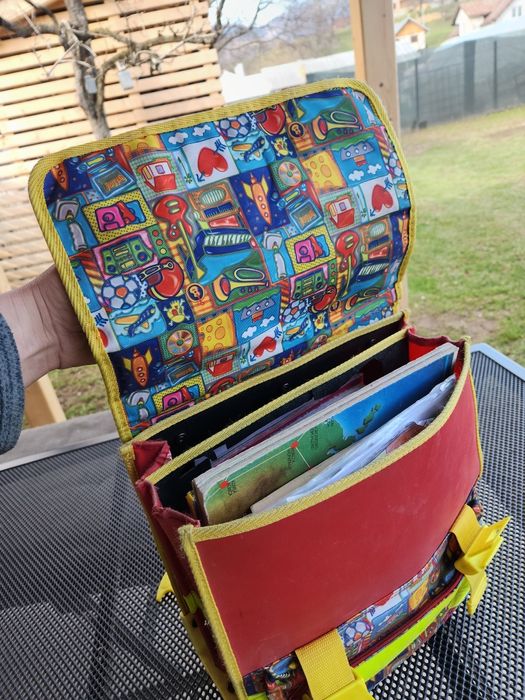 Ghiozdan școlar vintage