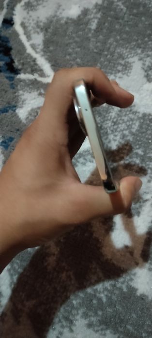Huawei Nova 13 yengi olganmga 5 kun boldi pul zarurligi uchun sotvomma