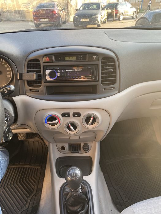 Hyundai Accent 1.5 diesel | 155000 km reali | stare foarte buna | doar 2 proprietari anteriori