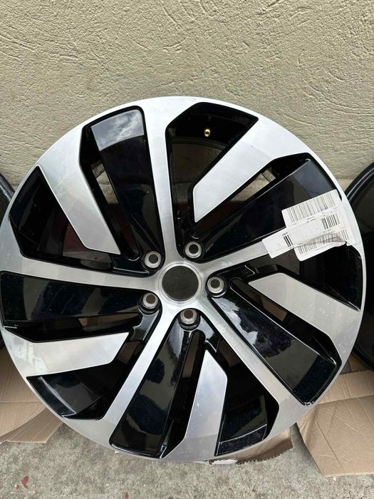 Jante “VW Arteon R-LINE Passat B8 3G8 8x19 ET40 5x112