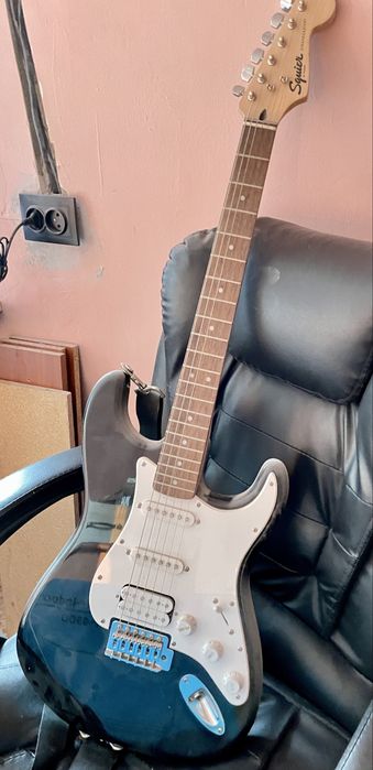 Электрогитара squier  fender black