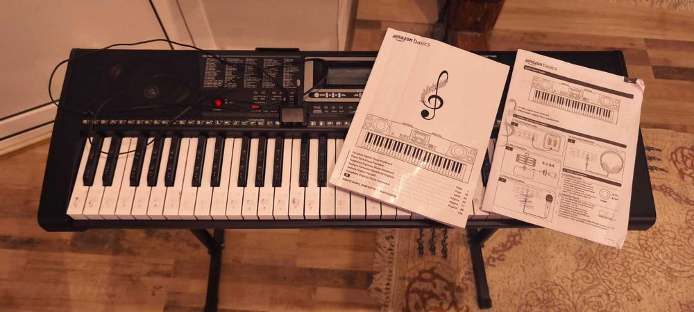 Преносимо дигитално пиано / Синтезатор Amazon Basics JK-80 (61 клавиша) – Като ново!