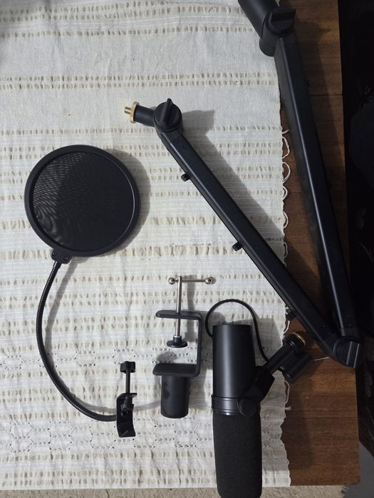 Микрофон Shure SM7B Студиен + Стойка
