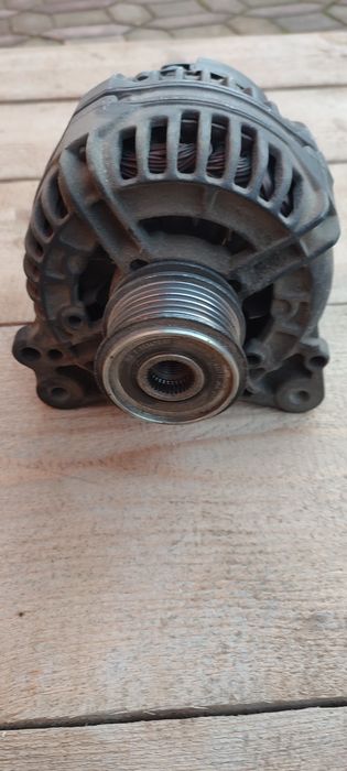 Alternator  pentru Pasat