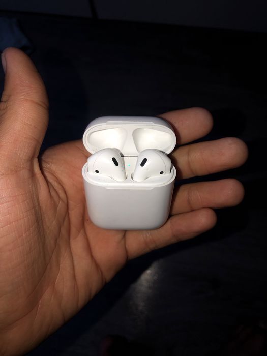 Продам айрподс 1,2