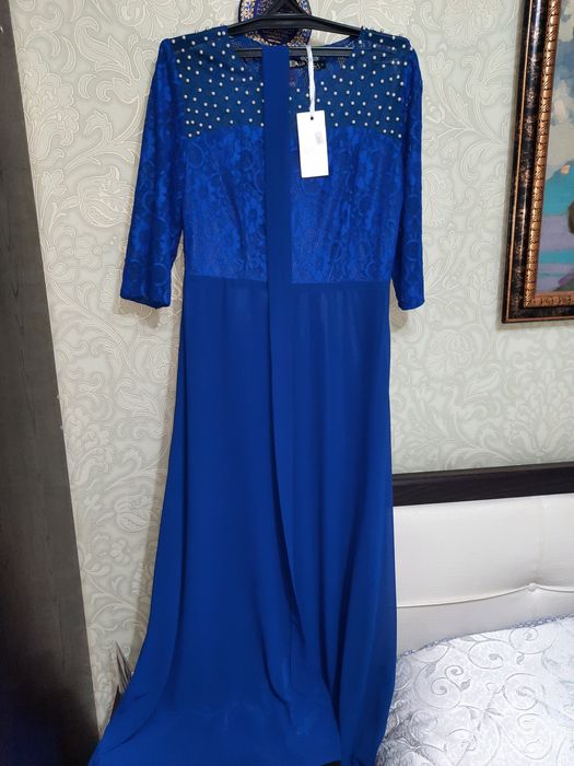 Платье  вечернее новое.очень красивое
