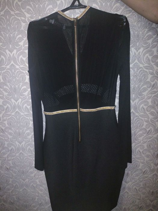 Продам женские платья