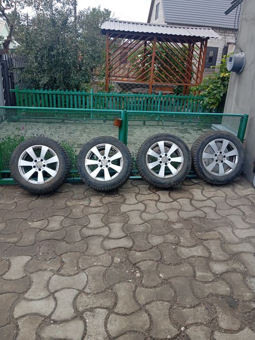 Диски с зимней шипованой резиной