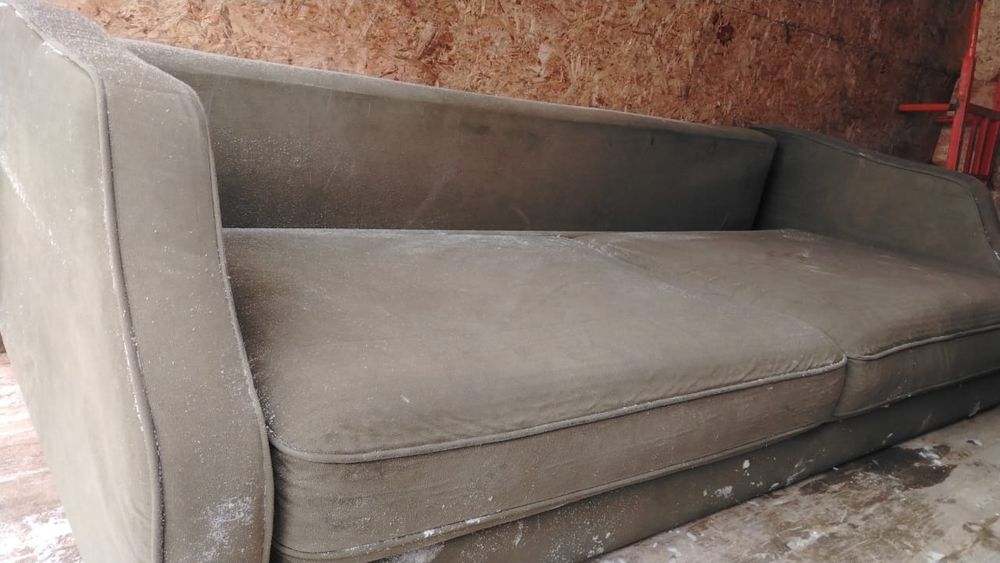 Диван в отличном состояние