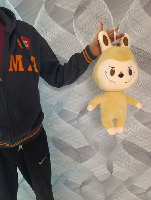 Продам игрушку Лабубу