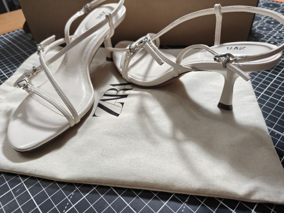 Летняя обувь от Zara.