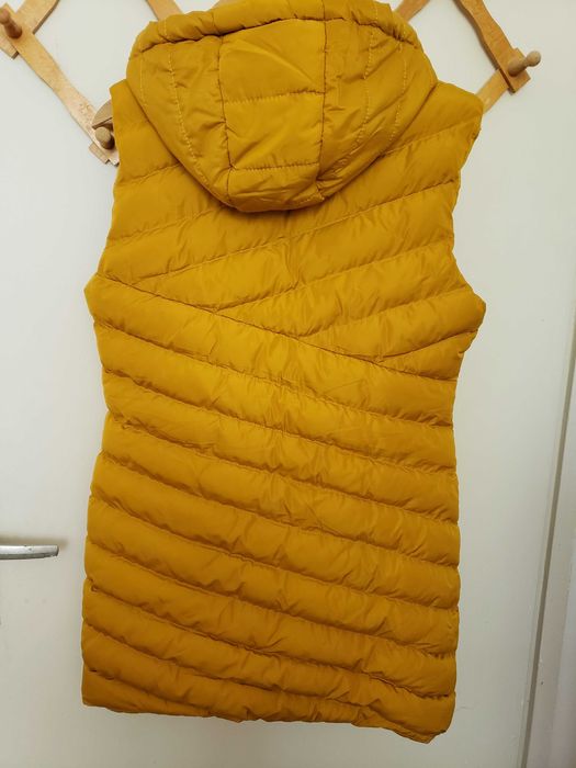 Дълга зимна грейка / елек цвят горчица