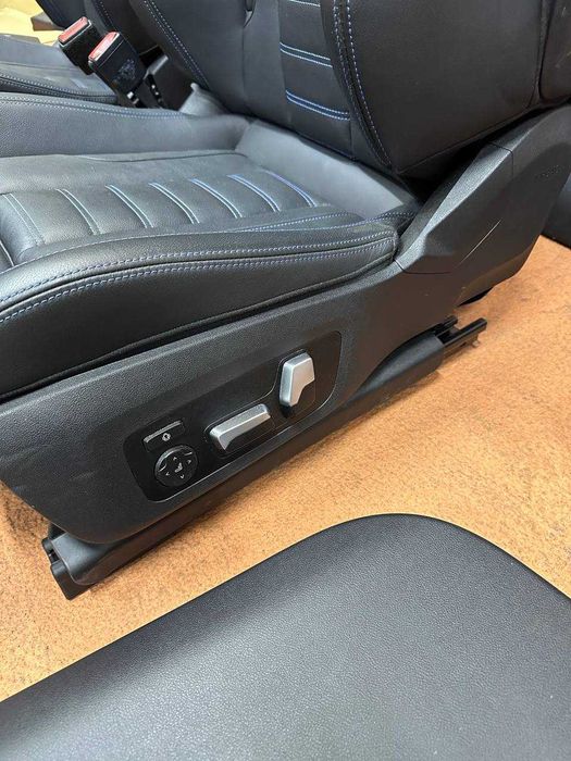 Interior BMW SERIA 2 G42 Coupe  4 G22 G23 Coupe M bucket seats