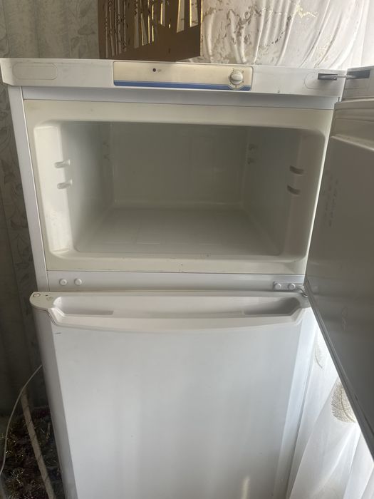 Холодильник idesit Б/у