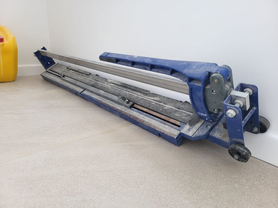 Плиткорез для кафеля