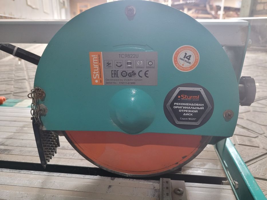 ПЛИТКОРЕЗ, в хорошем состояние. ПРОДАНО