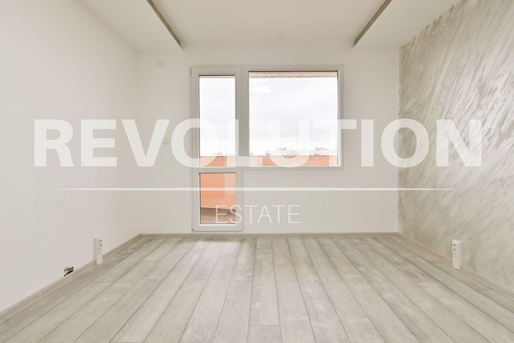 Продава се Тристаен апартамент в София, Обеля 2 - 65 кв.м за 1334 €/кв.м - Снимка #2