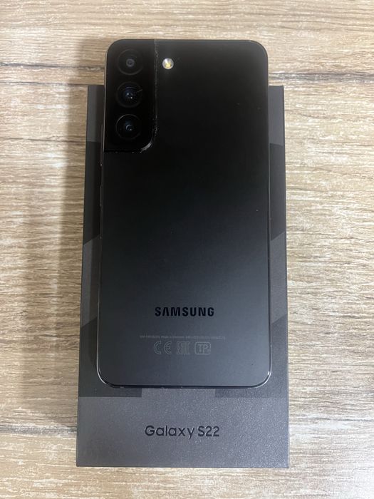 Samsung S22 8/128 gb