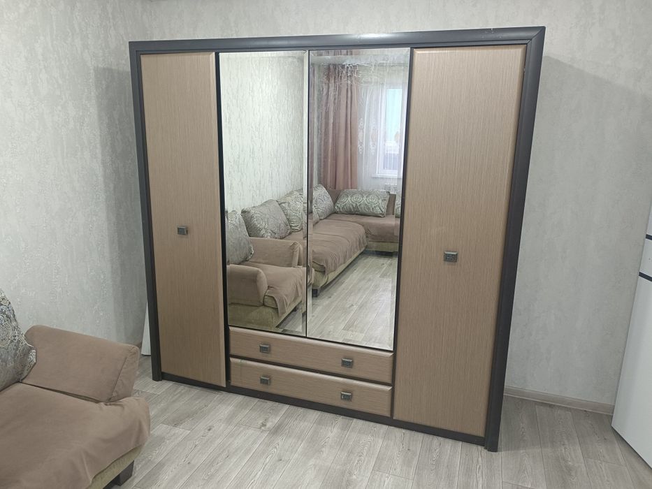 Спальный гарнитур