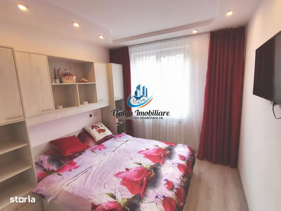 Apartament 3 camere, etaj 1, Piata Darmanesti