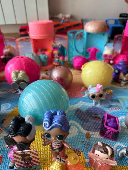 Продаю куклы LoL и Pupsi Glitters