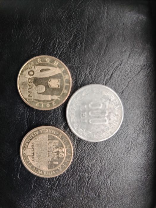 Vând 3 Monede stare bună