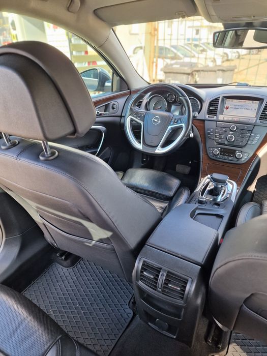 Opel Insignia 2.0 automat 160cp