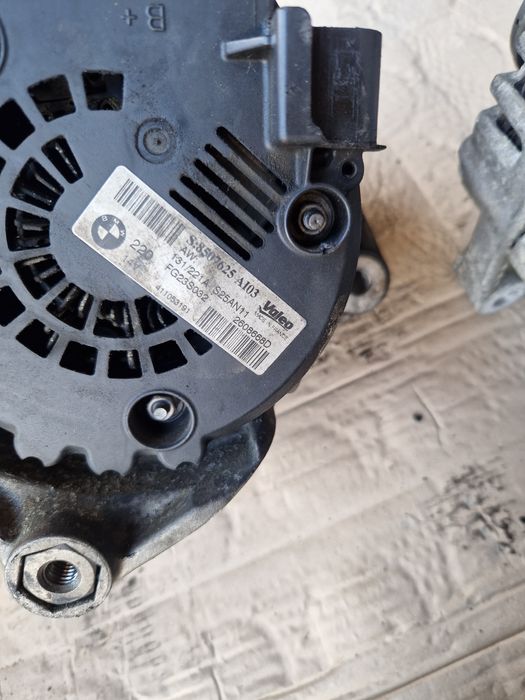 Alternator bmw seria 1 / 3 / 4 / 5 e87 e82 e81 x3 e83 x1 e84 e90 e91 e60 e61 f20 f25 f10 f11 f30 f31 f36 f07 f01 2.0d n47 3.0d n57