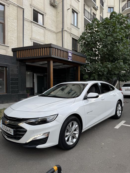Malibu 2 sotiladi yoki arenda 2020 oq rang