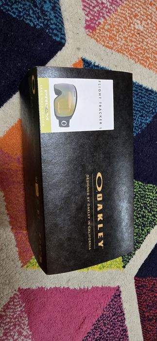 Oakley Flight Tracker L