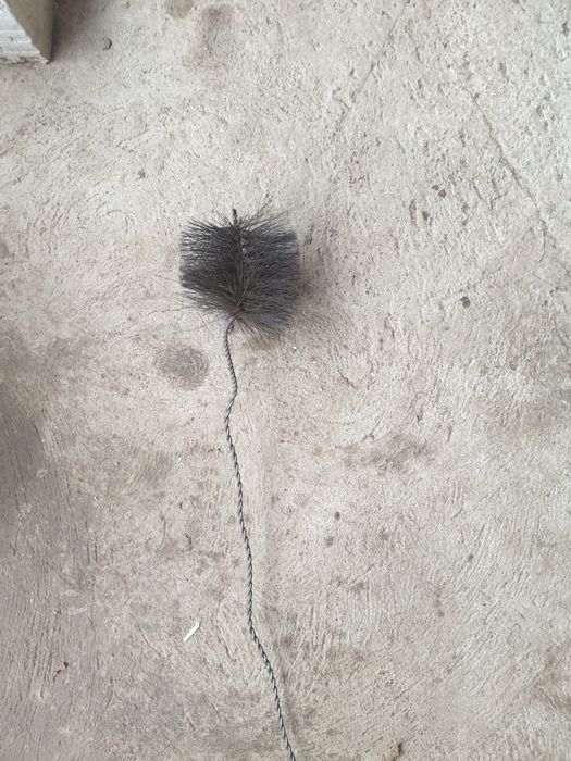 Perie cu sarma de curățat coșul de 2 m.