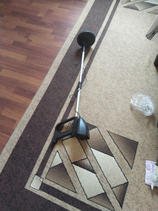 Продам металлоискатель