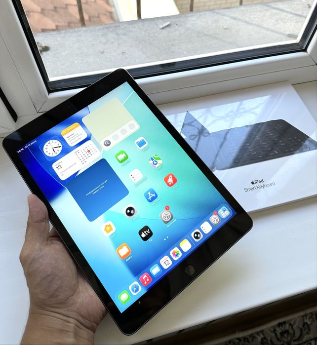 iPad 9 Gray 64GB +Smart Keyboard