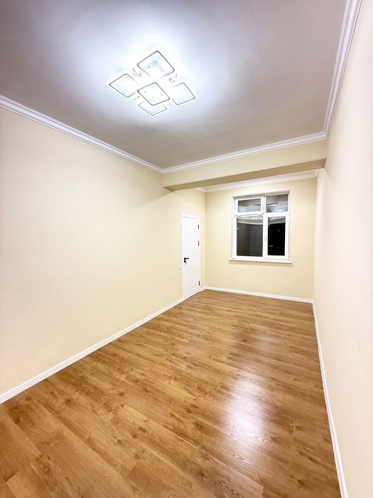 Яшнабад ЖК Азия Хаус продаю квартиру  с Евро ремонтом  2/1/8  42м2