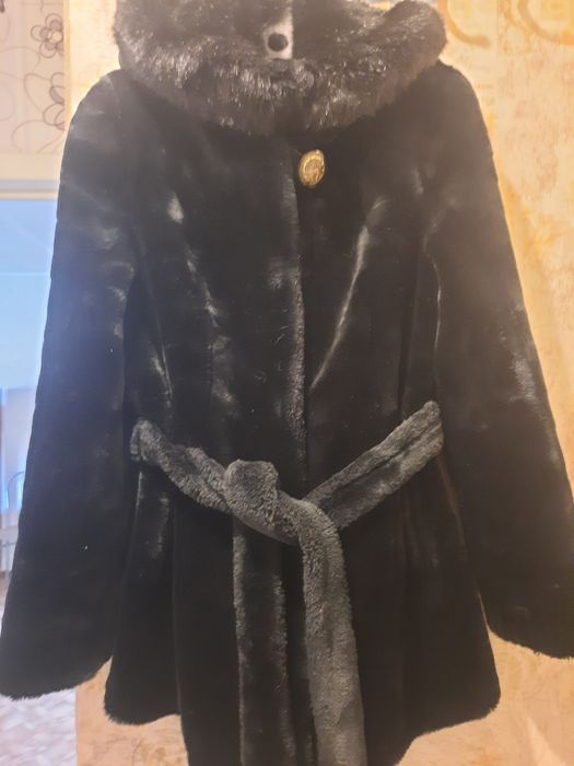 Шуба с капюшоном