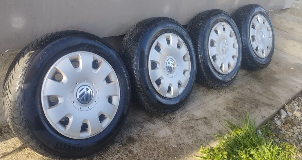 Vw Golf 5 1.4 mpi 2 chei 2 seturi de roti recent adus