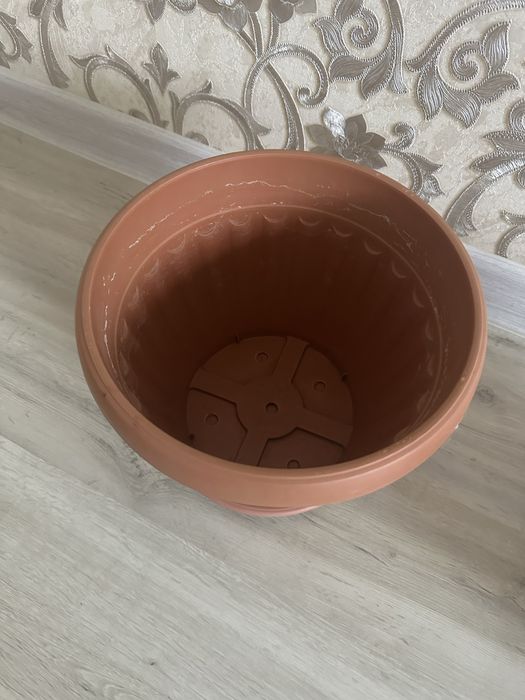 Горшок для  цветов
