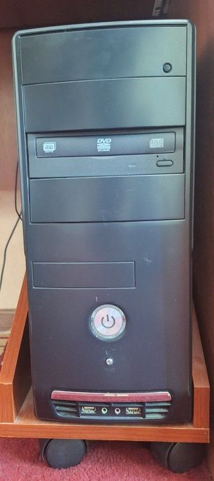 Настольный компьютер полный комплект