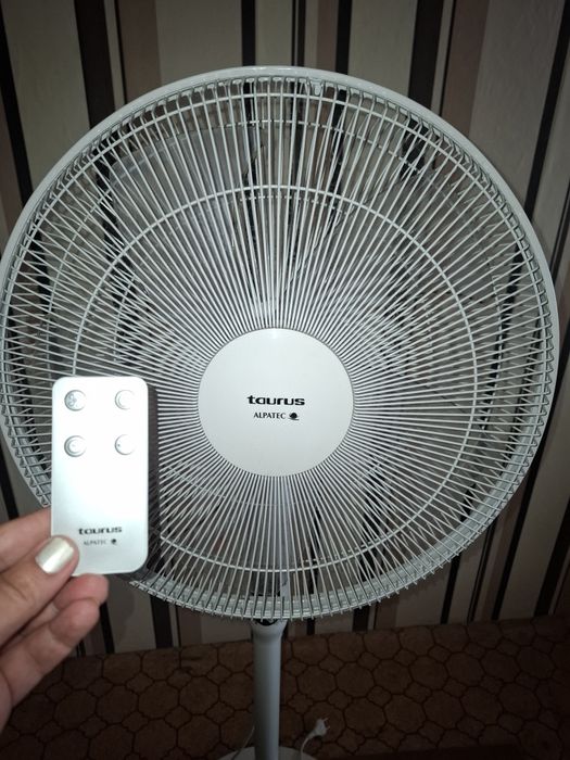 Вентилатор Taurus ICE BRISE с дистанционно