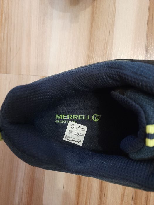 Туристически обувки Merrell