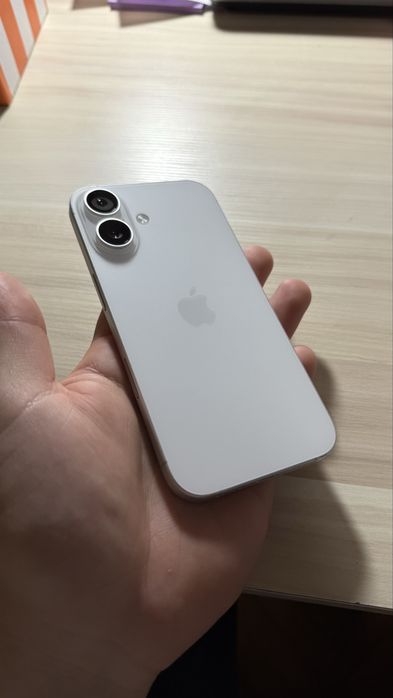 Iphone 16 93% battery