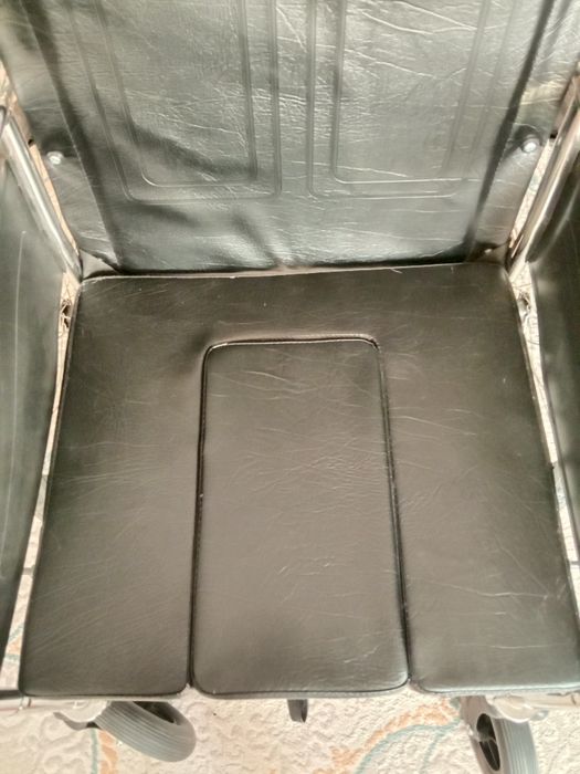 Коляска для людей с инвалидностью