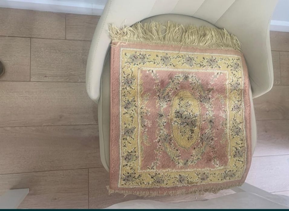 Коврики для стульев