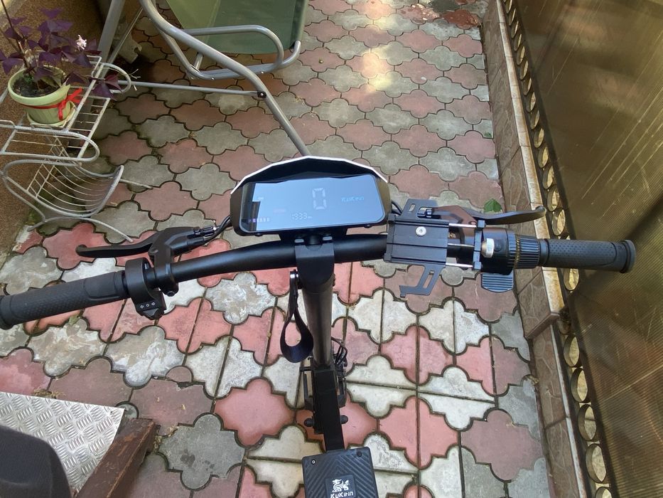 Vand trotineta electrica kukirin g2