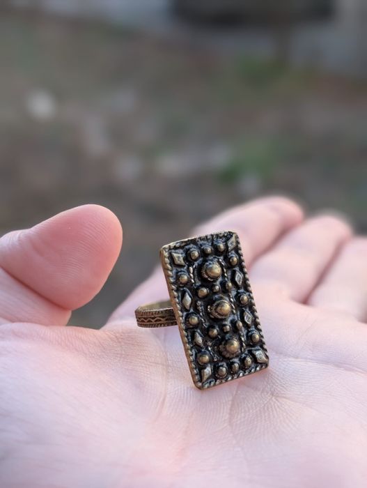 Vechi inel etnic din bronz