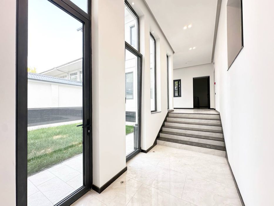 Буз базар | ул.Сайрам - Продается нежилое помещение/Здание 600м2