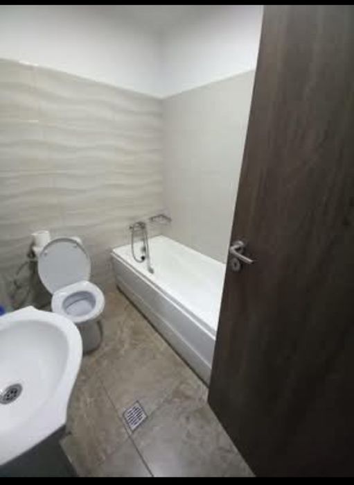 Inchiriez apartament 3 camere Militari Residence