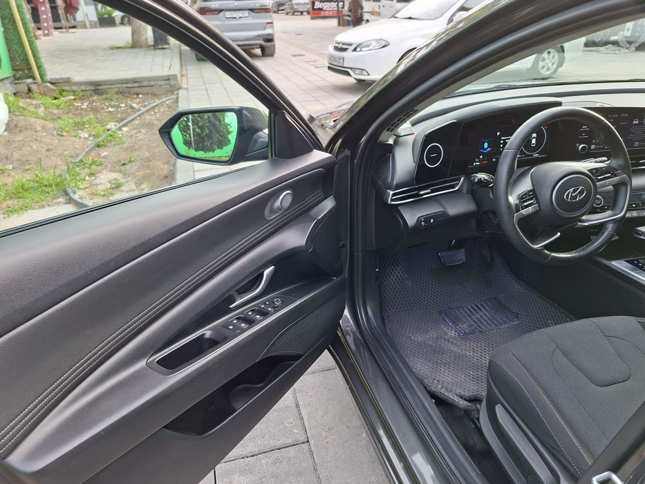 Продаю срочно сваю Хундай Элантра фул. Тоза. Чистая.