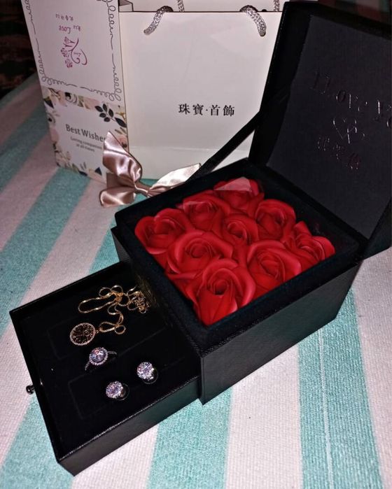 Подарок на 8 марта